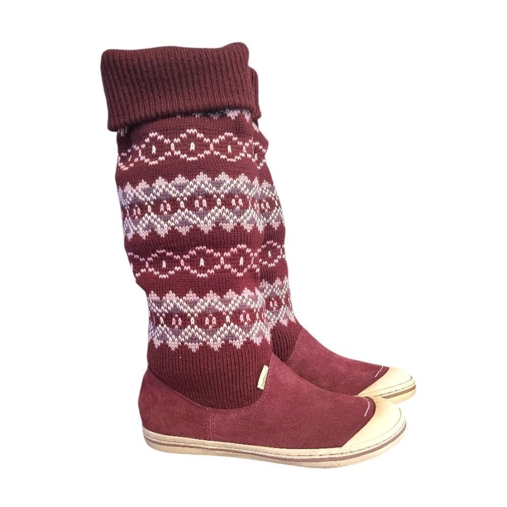 Y2K Simple Brand Burgundy Suede and Knit Sweater Flat Boots Size‎ 7.5